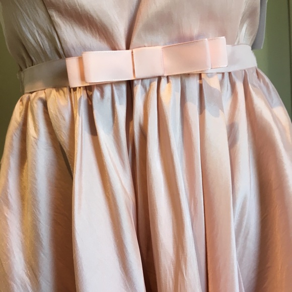 Long pink dress with floral open bottom (N… - Picture 2 of 7